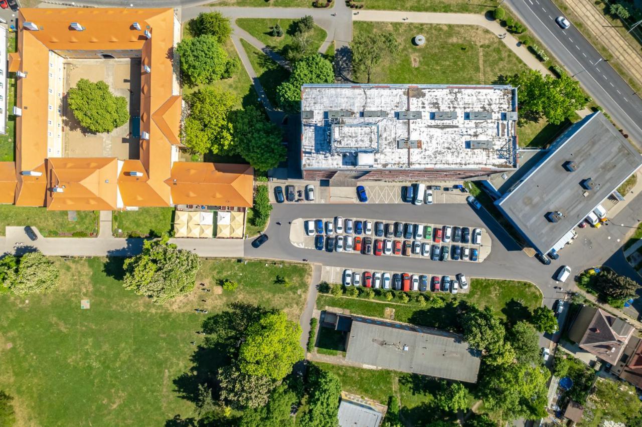 Apartmány a Studia Zámecký park Litvínov Exterior foto